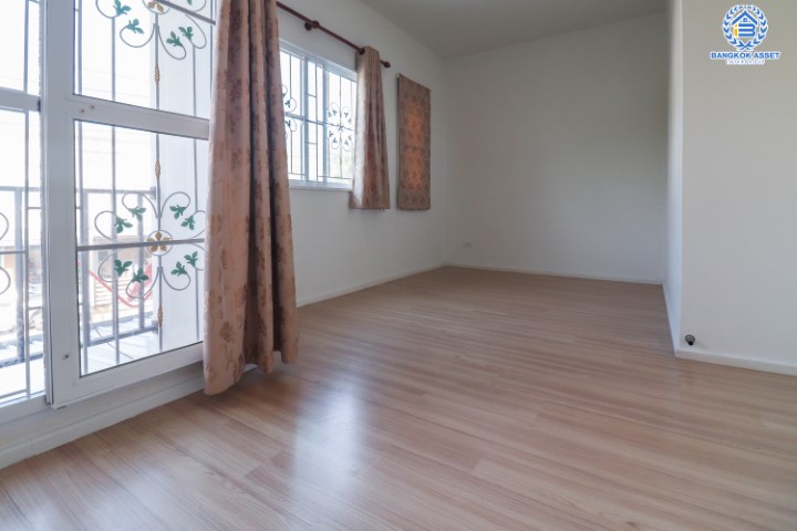 *****ทาวน์เฮ้าส์มือสองย่านนนทบุรี ม.แกรนด์พลีโน่ รัตนาธิเบศร์ บนเนื้อที่ 18 ตร.ว. ฟังก์ชัน 3 ห้องนอน 2 ห้องน้ำ 1 ที่จอดรถ บ้านสวย พร้อมอยู่ แถมฟรี! 1 เครื่องปรับอากาศ ทำเลดี เชื่อมต่อถ.ติวานนท์, ถ.รัตนาธิเบศร์, ถ.นครอินทร์, ถ.ราชพฤกษ์ ใกล้รถไฟฟ้าสายสีม่วง "สถานีบางพลู"